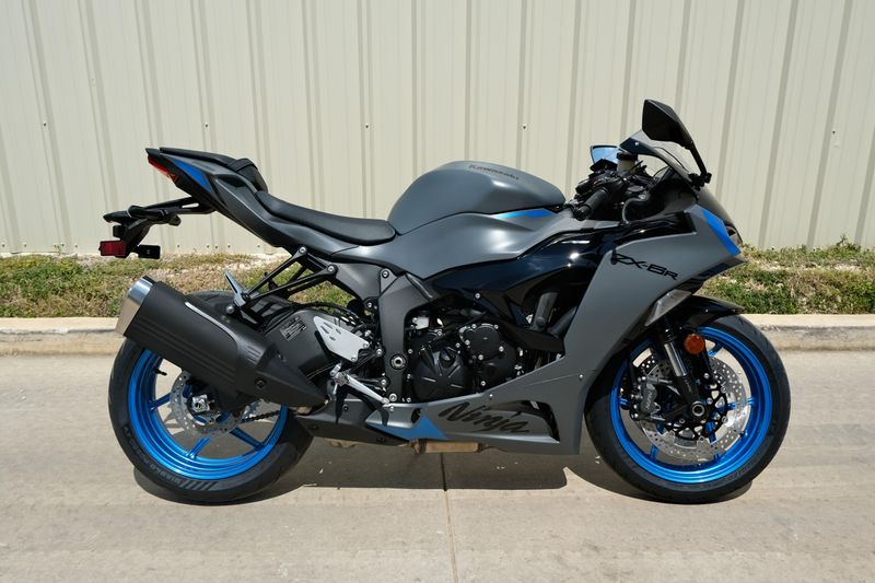 NEW 2026 KAWASAKI NINJA ZX6R Image 2