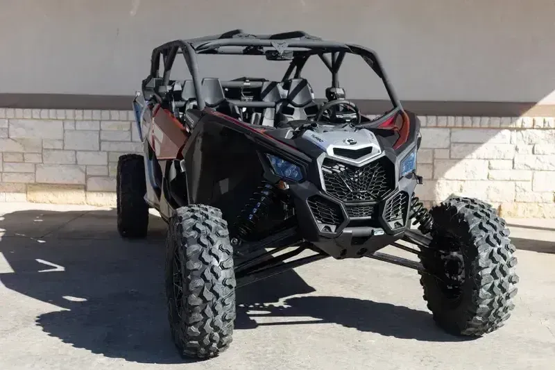 2025 Can-Am MAVERICK X3 MAX X RS TURBO RR FIERY RED AND HYPER SILVERImage 6