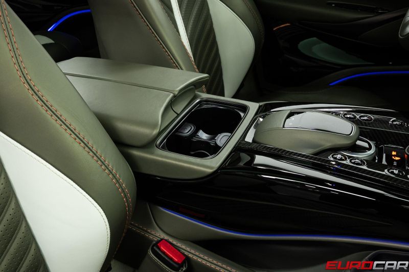 2023 Aston Martin DBX 707 *SPECIAL FACTORY PAINT * PANORAMIC ROOF*Image 33