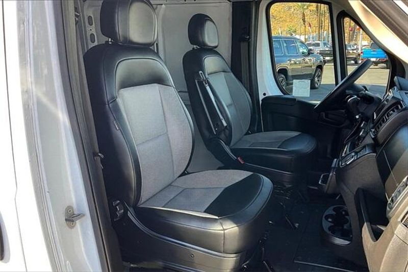 2023 RAM ProMaster 2500 High RoofImage 6