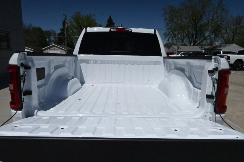 2025 RAM 1500 Big HornImage 9