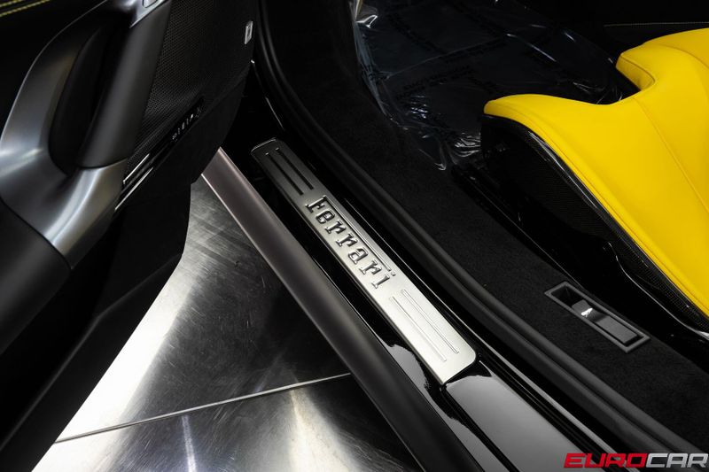 2024 Ferrari SF90 Spider *CARBON RACING SEATS * FULL PPF*Image 49