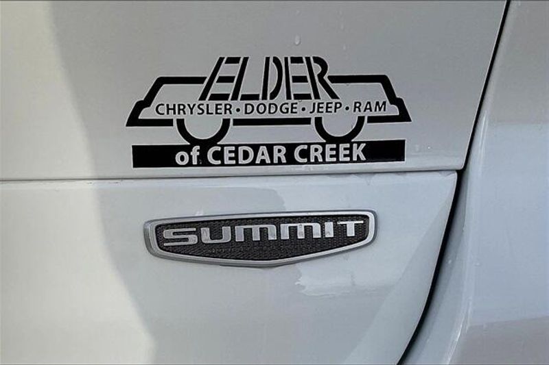 2025 Jeep Grand Cherokee L Summit Reserve 4x4Image 18