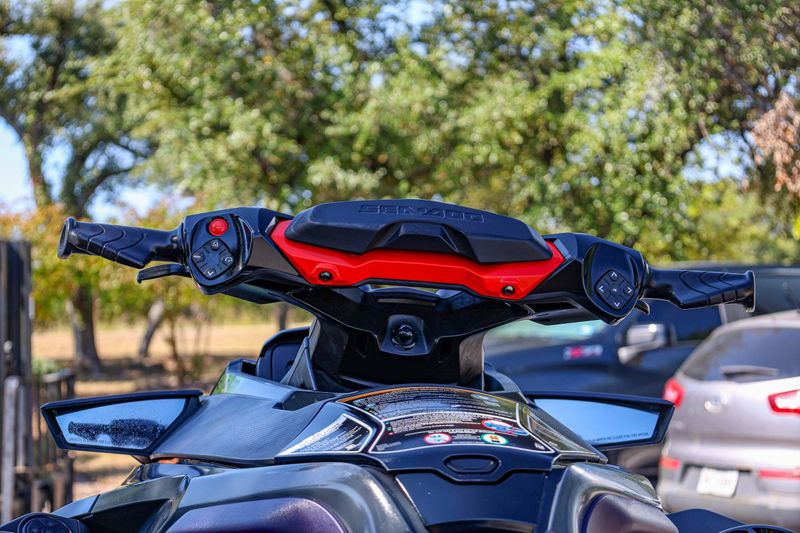 USED 2021 SEADOO RXTX 300 Image 9