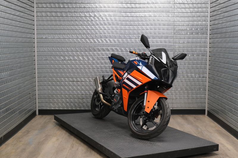 USED 2024 KTM RC 390 Image 1