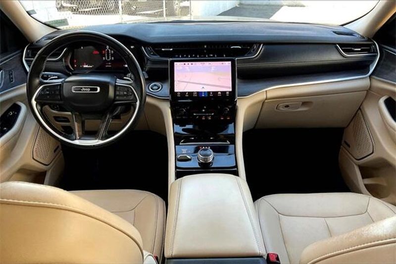 2021 Jeep Grand Cherokee Limited photo 12
