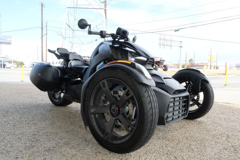 2022 Can-Am RYKER 600 BLACKImage 17