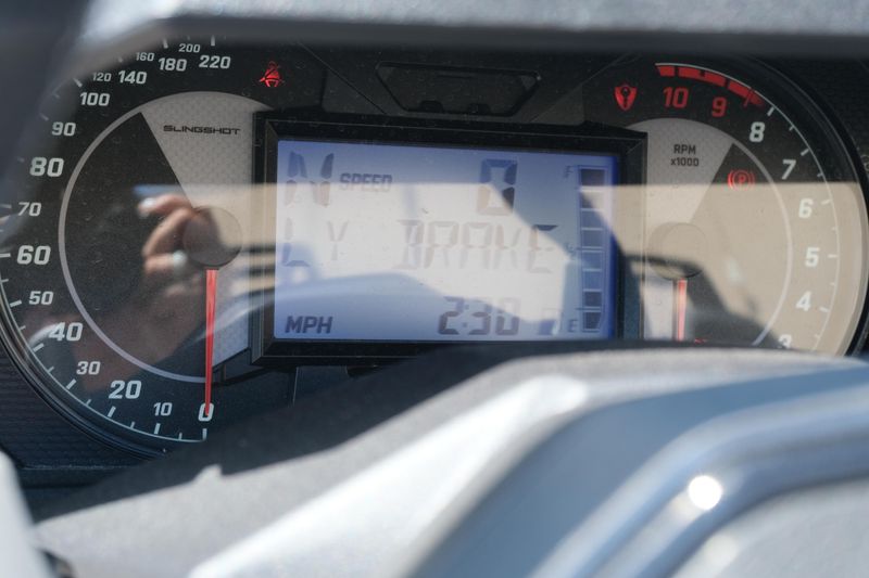 NEW 2025 POLARIS SLINGSHOT R AUTODRIVE Image 23