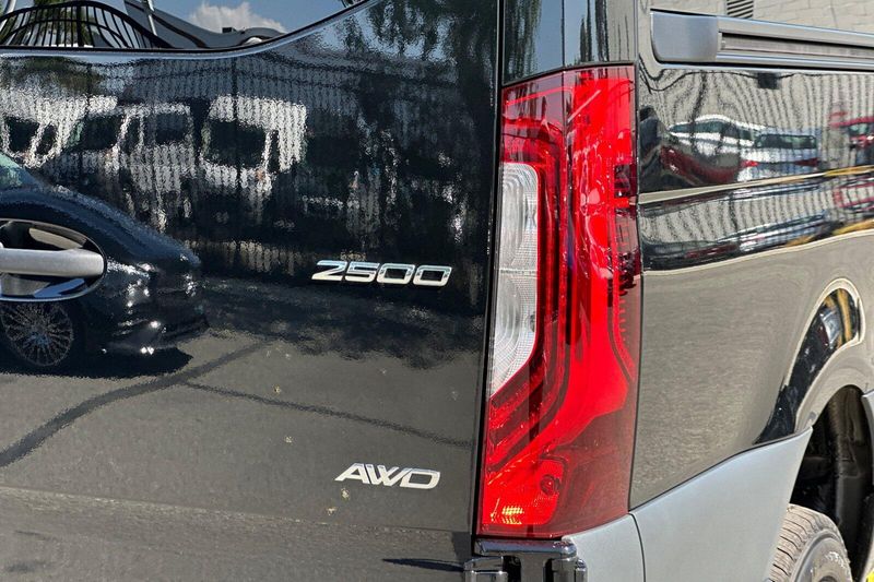 New 2026 Mercedes-Benz Sprinter 2500 Passenger 144 WBImage 24