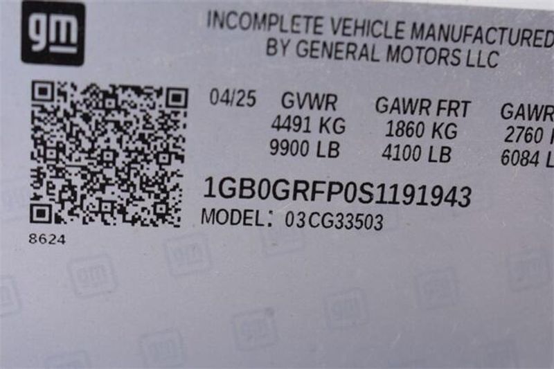 New 2025 Chevrolet Express 3500 Work VanImage 28