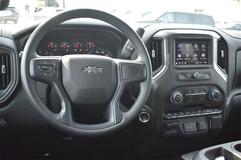 2025 Chevrolet Silverado 2500HD CustomImage 23