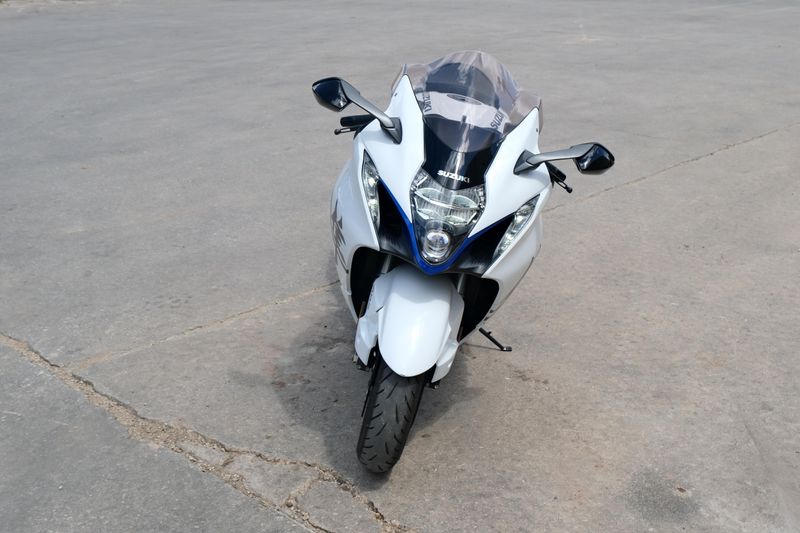 2023 Suzuki HAYABUSA WHITE Image 8