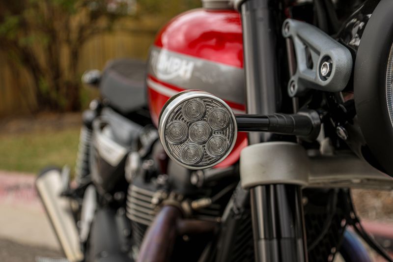 USED 2023 TRIUMPH SPEED TWIN1200 Image 5