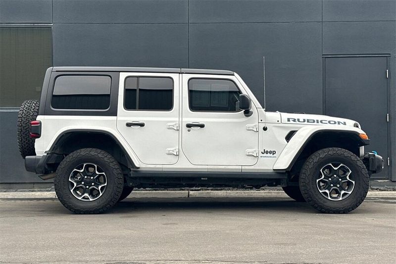2023 Jeep Wrangler Rubicon 4xe photo 3