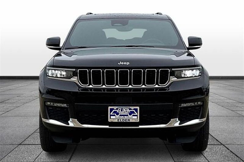 2024 Jeep Grand Cherokee L Limited 4x4Image 5