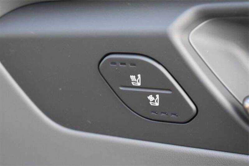 2024 Kia EV9 LightImage 14