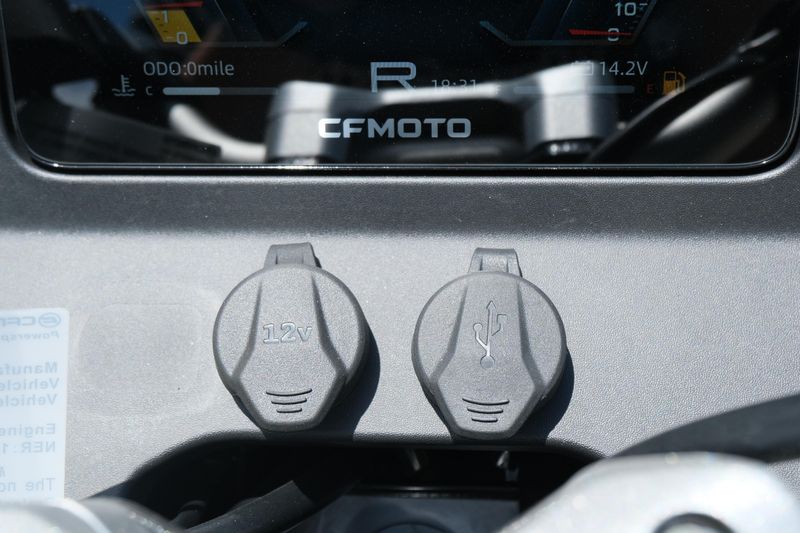 2025 CFMOTO CFORCE 1000 TOURING TUNDRA GREY Image 22