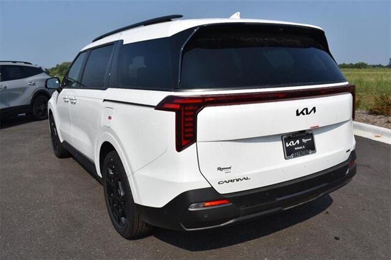 New 2025 Kia Carnival Hybrid SX PrestigeImage 5