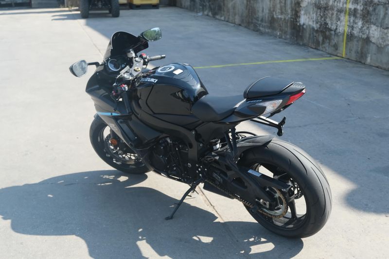 2024 Suzuki GSXR750 BLACK Image 5