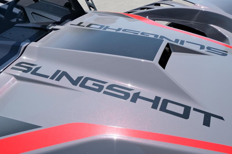 NEW 2026 POLARIS SLINGSHOT R AUTODRIVE Image 14