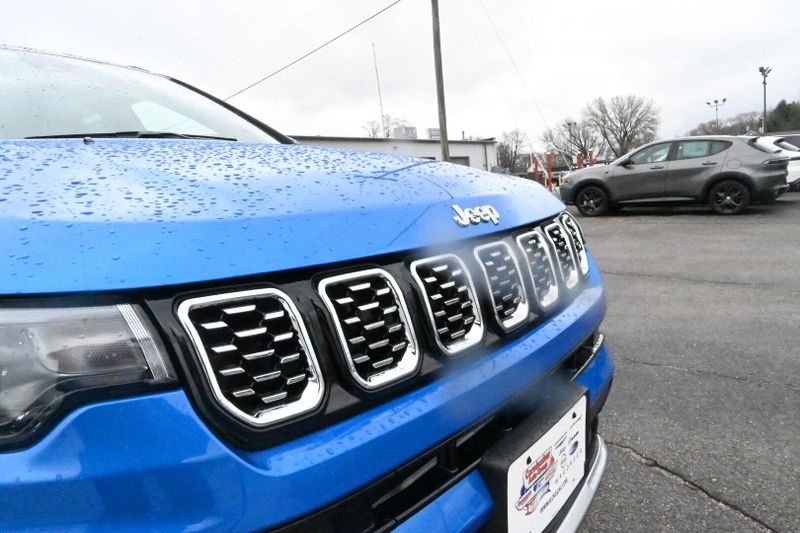 2025 Jeep Compass LimitedImage 17