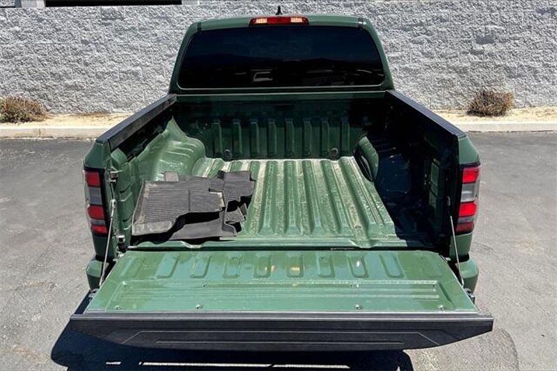 Used 2024 Nissan Frontier SVImage 34