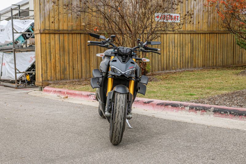 USED 2023 DUCATI STREETFIGHTER V4 Image 19