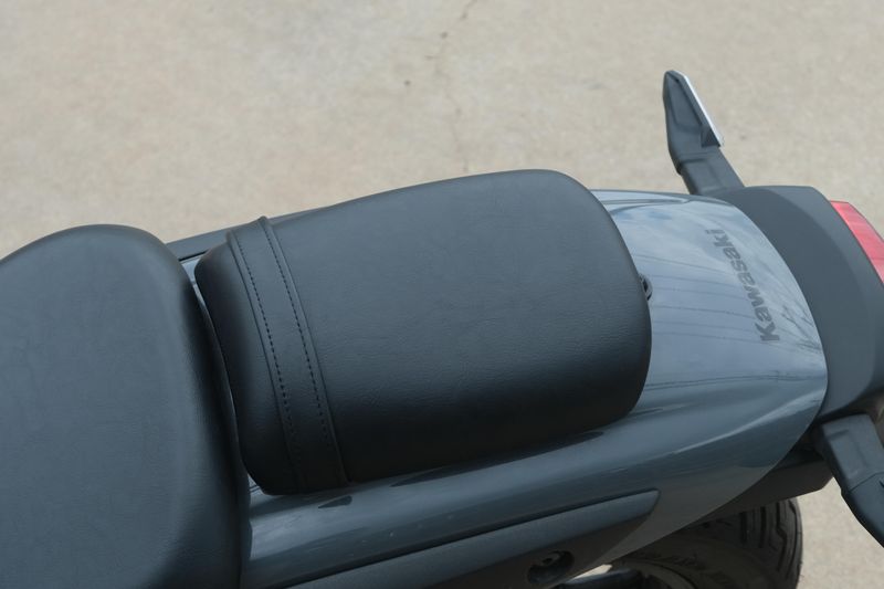 2024 Kawasaki ELIMINATOR PEARL STORM GRAY Image 10