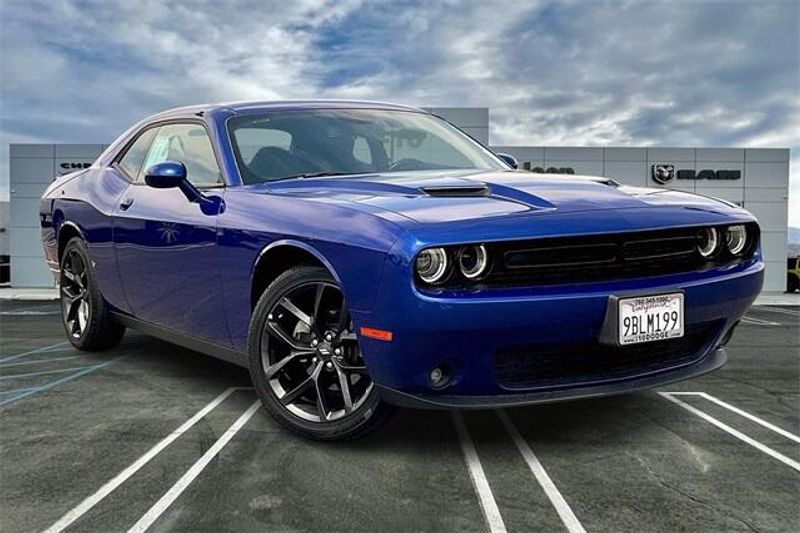 2022 Dodge Challenger SXTImage 12