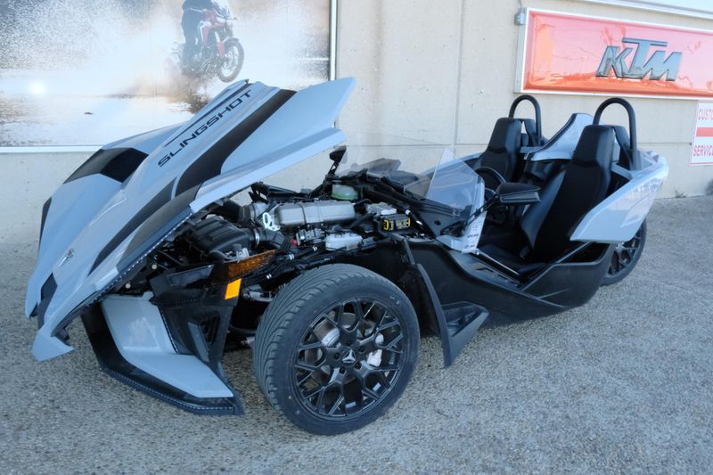 2024 Polaris SLINGSHOT SL AUTODRIVE OCEAN GRAYImage 9