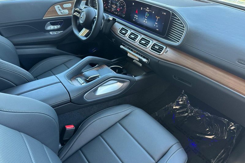 New 2026 Mercedes-Benz GLS 450Image 14