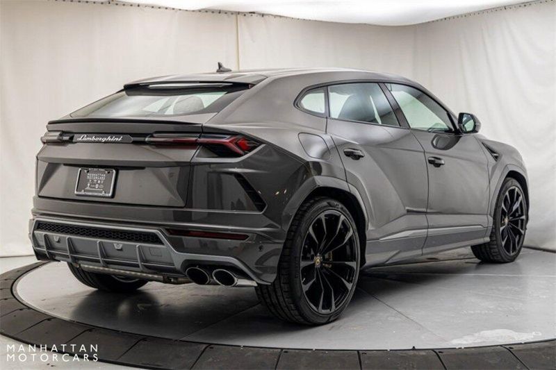 2022 Lamborghini Urus  in a Grigio Keres Metallic exterior color and Nero Adeinterior. Lotus Manhattan 347-395-5714 lotusmanhattan.com 