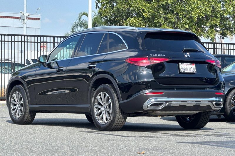 Used 2026 Mercedes-Benz GLC 300Image 6