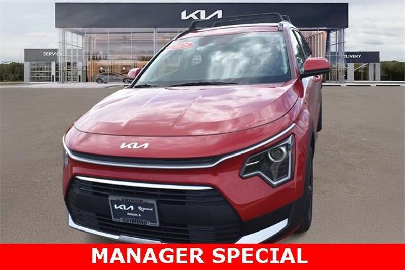 New 2025 Kia Niro LXImage 7