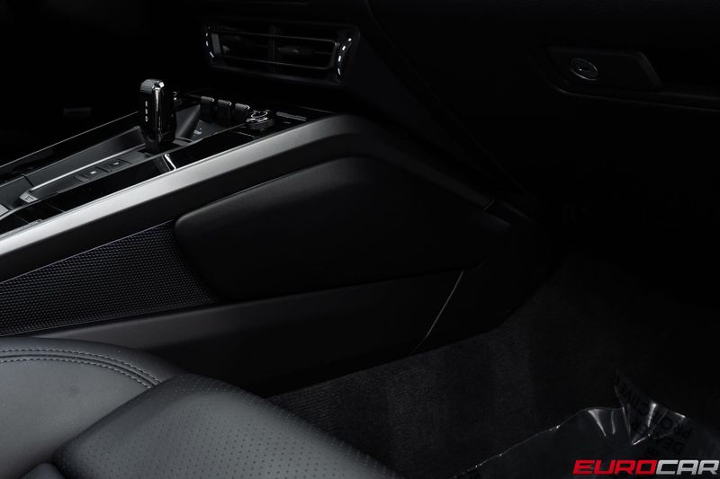 2024 Porsche 911 Carrera 4S *SPORTDESIGN PACK * SUNROOF*Image 34