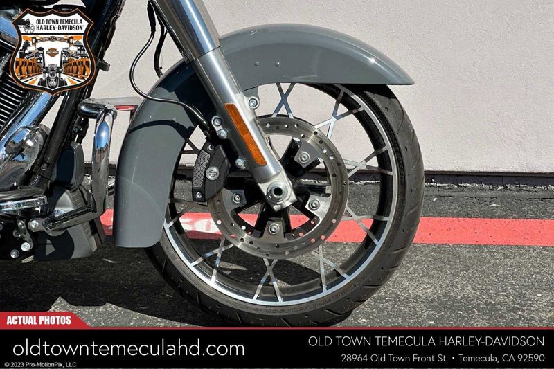 2022 Harley-Davidson Street Glide in a GUNSHIP GRAY exterior color. BMW Motorcycles of Temecula – Southern California (951) 506-6903 bmwmotorcyclesoftemecula.com 