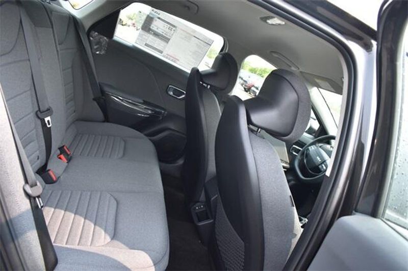2025 Kia K4 EXImage 13