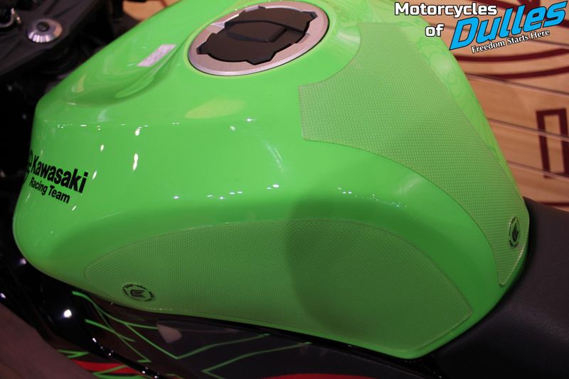 Used 2023 Kawasaki Ninja ZX-6R Image 12