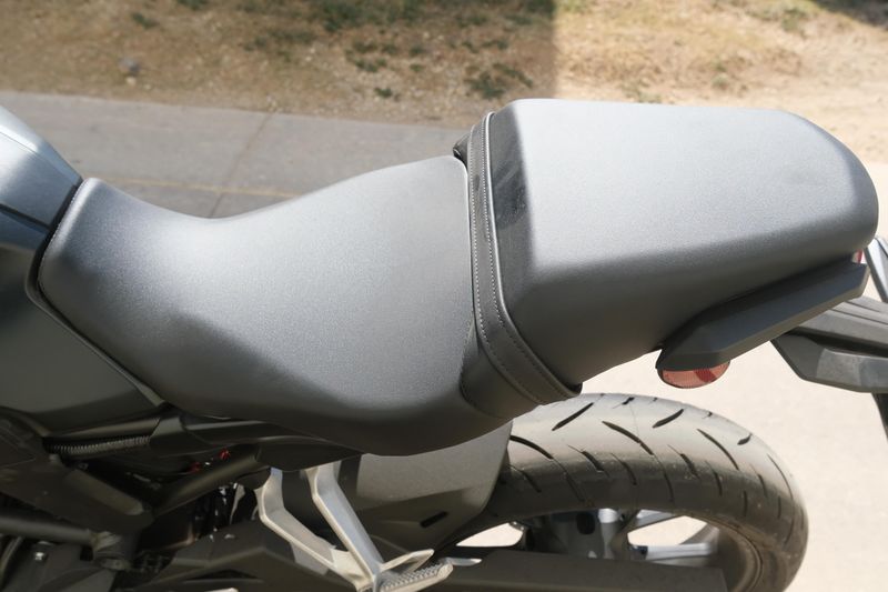 NEW 2025 HONDA CB300R ABS Image 13