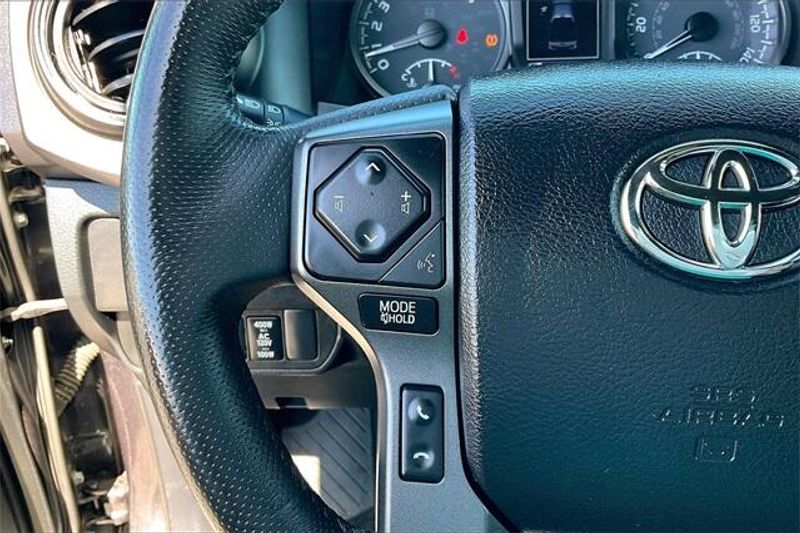 Used 2021 Toyota Tacoma TRD Off-RoadImage 18
