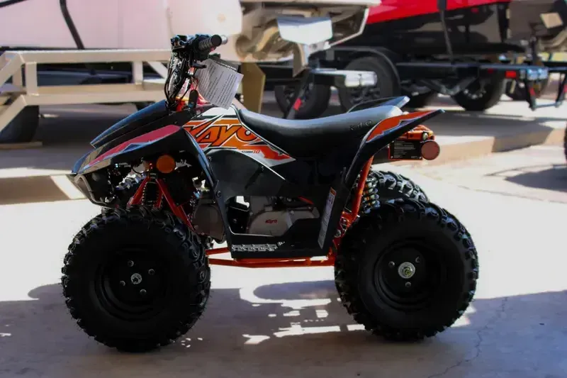 New 2025 KAYO STORM 70 METALLIC BLACK Image 4
