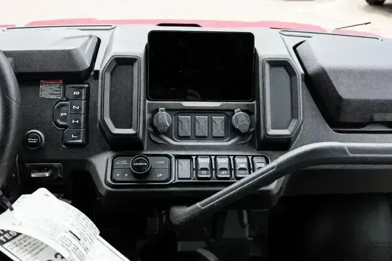 NEW 2026 CFMOTO UFORCE U10 XL PRO Image 16