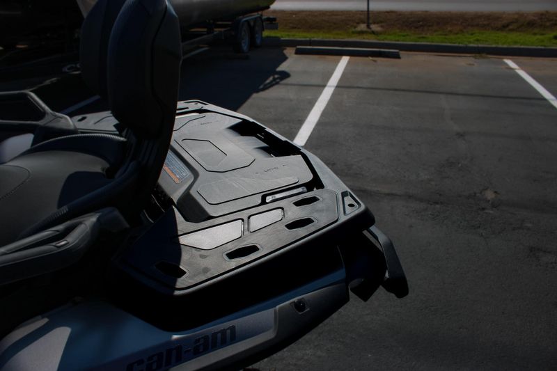 NEW 2025 CAN-AM OUTLANDER MAX XT 1000R Image 18