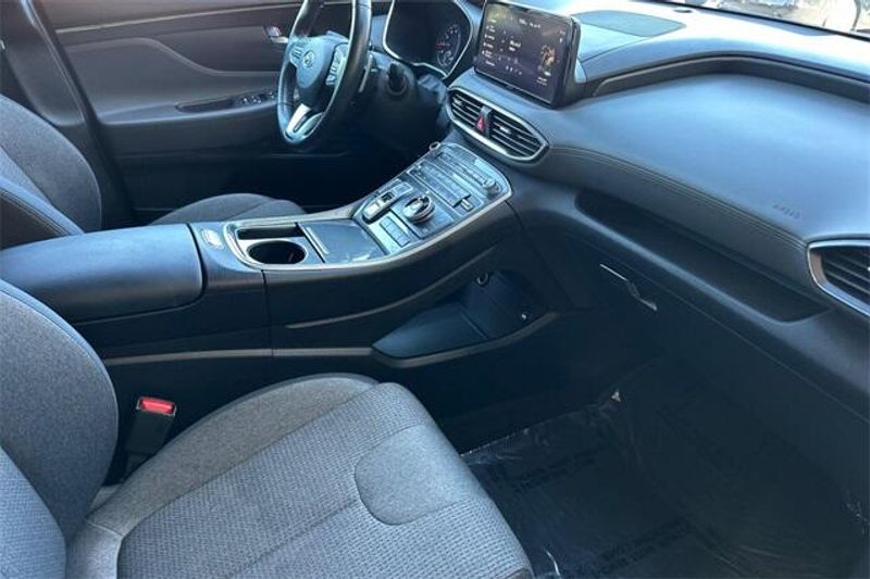 Used 2023 Hyundai Santa Fe SELImage 14