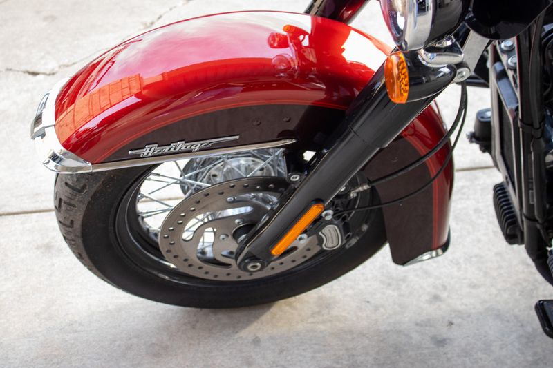 USED 2019 HARLEY SOFTAIL HERITAGE CLASSIC 114 Image 24