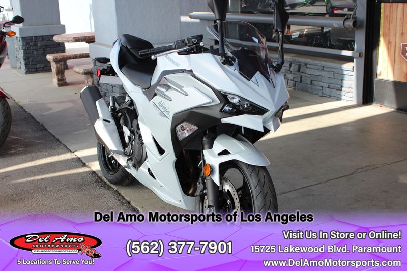 2025 Kawasaki NINJA 500 ABS Image 3