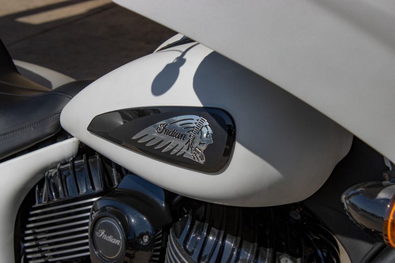 USED 2019 INDIAN MOTORCYCLE CHIEFTAIN DARK HORSE Image 11