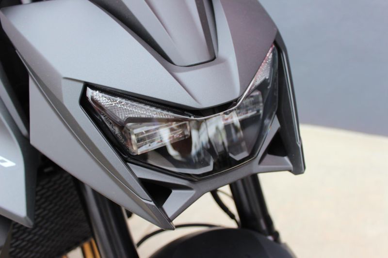 New 2025 Honda CB750 HORNET Image 9