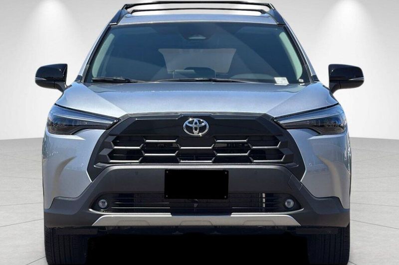 New 2026 Toyota Corolla Cross XLEImage 8