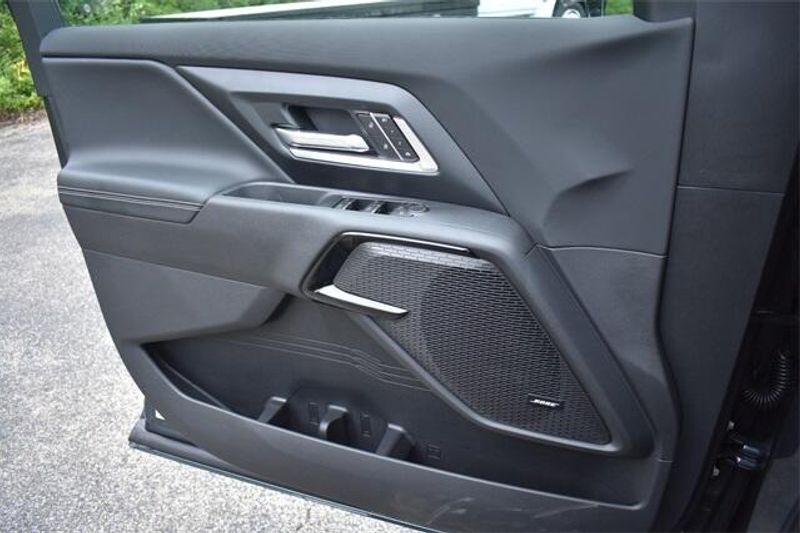 New 2026 Chevrolet Silverado EV LTImage 31